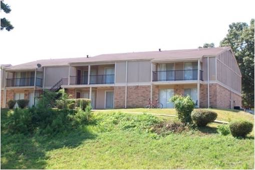 Wood Forest Apartments Before Image