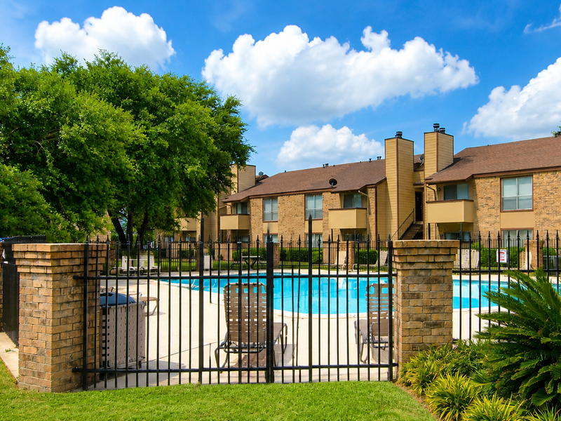 600 Baylor Apartments