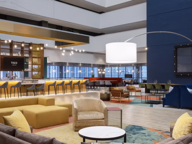 voco/Holiday Inn Chicago Downtown-Riverwalk